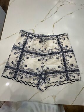 Scallop-Hem Women's Shorts